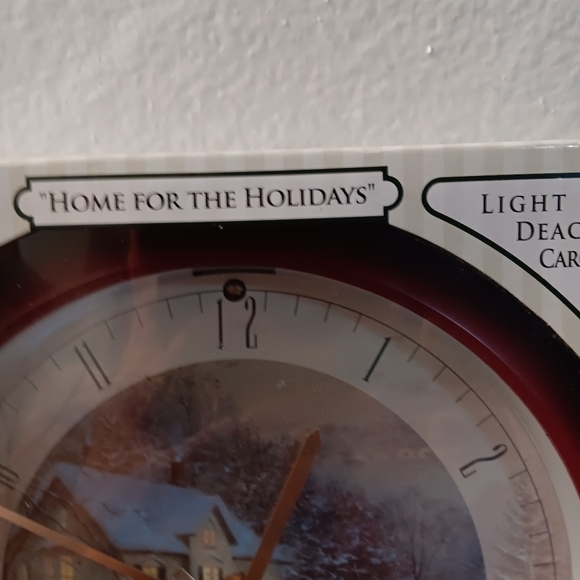 Vintage Thomas Kinkade Christmas Carol Clock - Picture 3 of 7